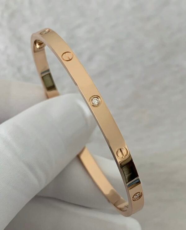 CARTIER LOVE 18K ROSE GOLD SMALL SIZE 6 DIAMOND