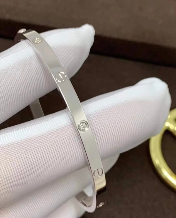 CARTIER LOVE 18K WHITE GOLD 6 DIAMOND SMALL SIZE