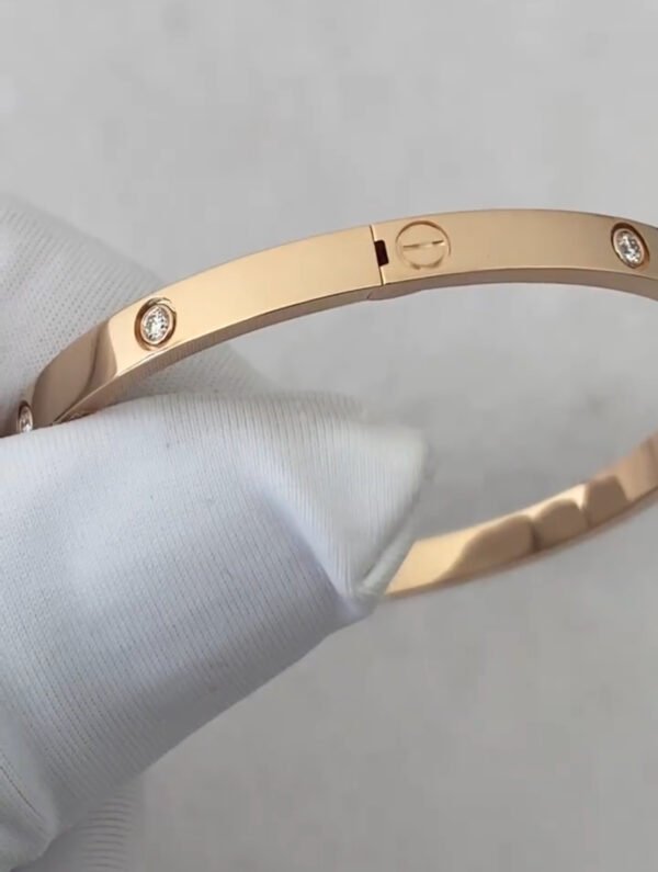 CARTIER LOVE SIZE SMALL 18K ROSE GOLD 10 DIAMOND - Ảnh 5