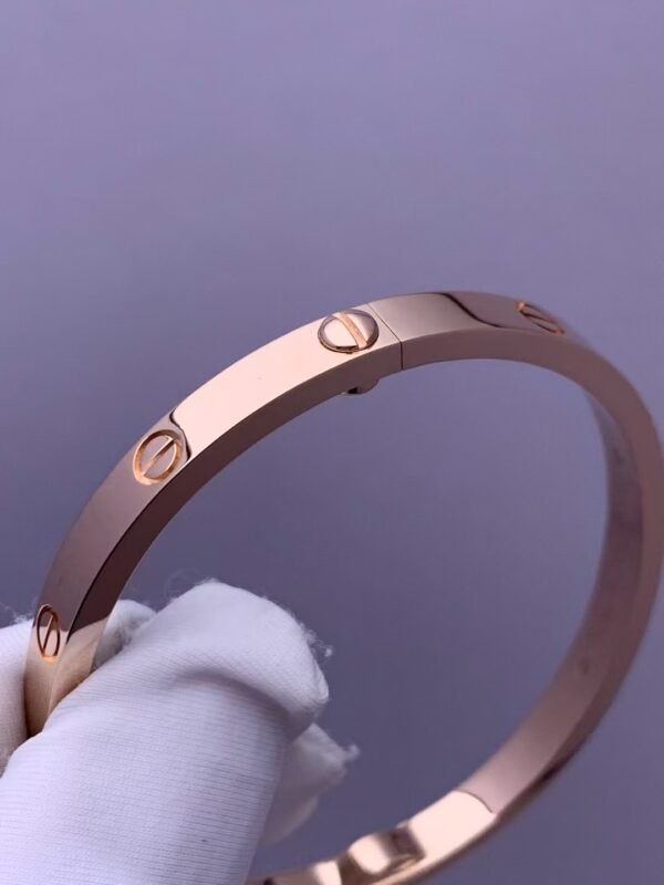 CARTIER LOVE ROSE GOLD MEDIUM SIZE BRACELET - Ảnh 4
