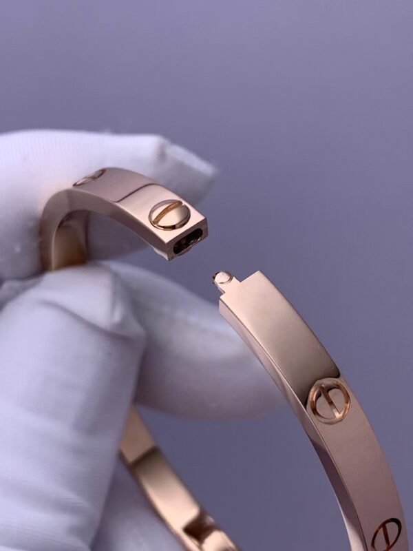 CARTIER LOVE ROSE GOLD MEDIUM SIZE BRACELET - Ảnh 9
